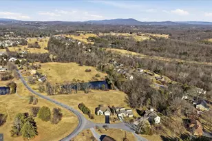 101 Putter Pl, Cross Junction, VA 22625 - Photo 37
