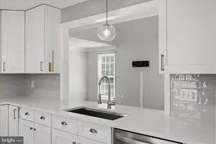 400 Lakeview Dr, Cross Junction, VA 22625 - Photo 15