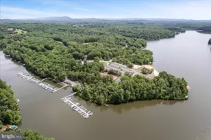 400 Lakeview Dr, Cross Junction, VA 22625 - Photo 89