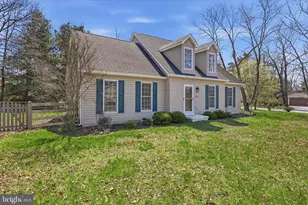 400 Lakeview Dr, Cross Junction, VA 22625 - Photo 3