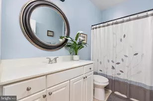 203 Northwood Cir, Cross Junction, VA 22625 - Photo 21