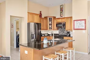 203 Northwood Cir, Cross Junction, VA 22625 - Photo 9
