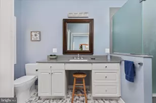 203 Northwood Cir, Cross Junction, VA 22625 - Photo 17
