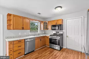 201 Nightingale Ave, Stephens City, VA 22655 - Photo 9