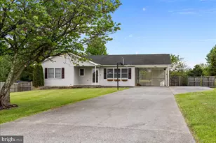 201 Nightingale Ave, Stephens City, VA 22655 - Photo 1