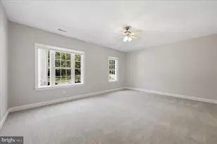 1201 Lakeview Dr, Cross Junction, VA 22625 - Photo 39