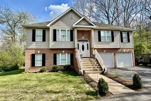 1201 Lakeview Dr, Cross Junction, VA 22625 - Photo 1