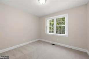 1201 Lakeview Dr, Cross Junction, VA 22625 - Photo 35