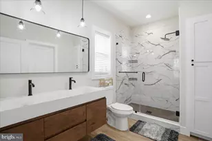 306 Dogwood Dr, Cross Junction, VA 22625 - Photo 17