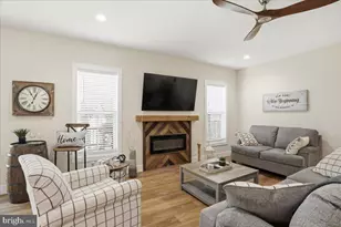 306 Dogwood Dr, Cross Junction, VA 22625 - Photo 13