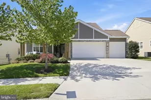102 Peregrine Ct, Lake Frederick, VA 22630 - Photo 3
