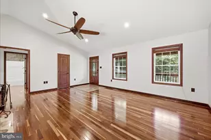323 S Timber Ridge Rd, Cross Junction, VA 22625 - Photo 21