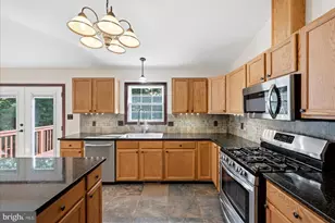 323 S Timber Ridge Rd, Cross Junction, VA 22625 - Photo 21