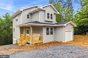 607 South Lakeview, Cross Junction, VA 22625 - Photo 3