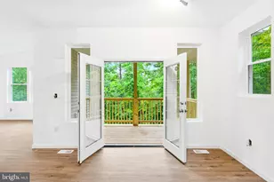 607 South Lakeview, Cross Junction, VA 22625 - Photo 11