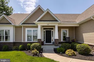 135 Kinross Dr, Winchester, VA 22602 - Photo 3