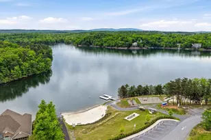 514 Sleigh Dr, Cross Junction, VA 22625 - Photo 7