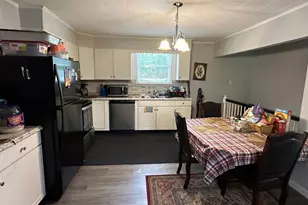 335 Whipporwill Ln, Cross Junction, VA 22625 - Photo 9