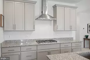 122 Foam Flower Dr, Lake Frederick, VA 22630 - Photo 25