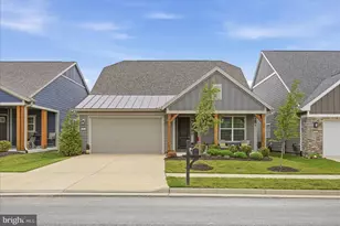 122 Foam Flower Dr, Lake Frederick, VA 22630 - Photo 3