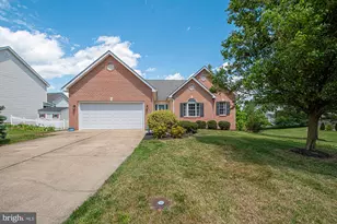 121 Travis Ct, Winchester, VA 22602 - Photo 3