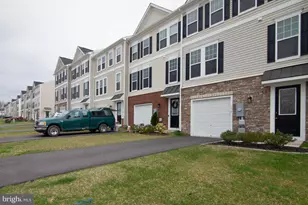 136 Solara Dr, Winchester, VA 22602 - Photo 3
