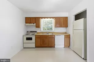 820 Locust St, Stephens City, VA 22655 - Photo 7