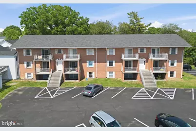 820 Locust Street #6, Stephens City, VA 22655 - Photo 1