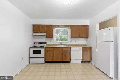 830 Locust Street #6, Stephens City, VA 22655 - Photo 7