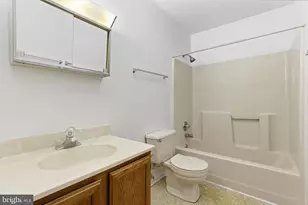 830 Locust St, Stephens City, VA 22655 - Photo 9