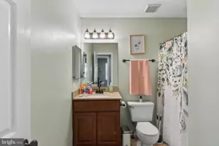 102 Cromwell Ct, Winchester, VA 22602 - Photo 17