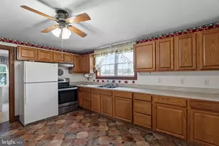2974 Martinsburg, Stephenson, VA 22656 - Photo 11