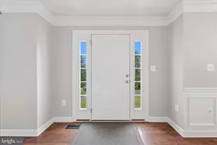 200 Fairway Cir, Cross Junction, VA 22625 - Photo 7