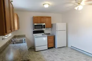 230 Waterford Ln, Winchester, VA 22602 - Photo 5
