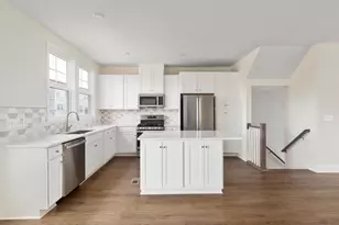 123 Choke Cherry Ct, Lake Frederick, VA 22630 - Photo 5