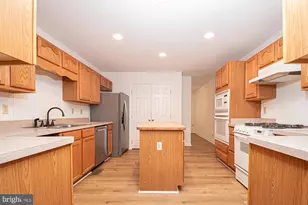 1001 N Timber Ridge Rd, Cross Junction, VA 22625 - Photo 19