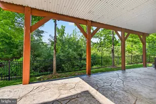104 Atlantis Ln, Lake Frederick, VA 22630 - Photo 33