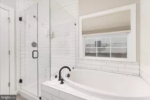 103 Fairway Cir, Cross Junction, VA 22625 - Photo 19