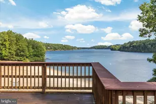 103 Fairway Cir, Cross Junction, VA 22625 - Photo 43
