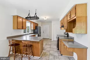 408 Masters Dr, Cross Junction, VA 22625 - Photo 11
