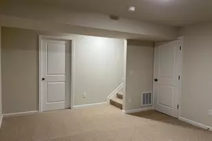 141 Charing Cross Dr, Stephens City, VA 22655 - Photo 5