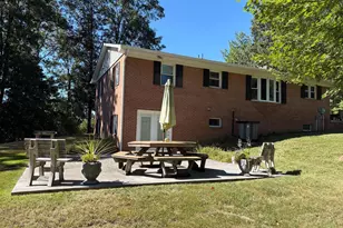 201 Woodridge Ln, Winchester, VA 22603 - Photo 3