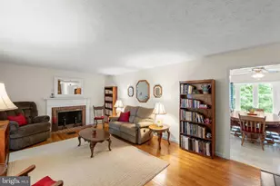 201 Woodridge Ln, Winchester, VA 22603 - Photo 11