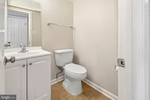 206 Ash Hollow Dr, Winchester, VA 22602 - Photo 9