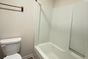 328 Tudor Dr, Winchester, VA 22603 - Photo 5