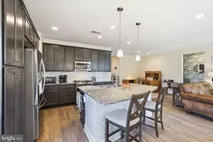 142 Milkweed Dr, Lake Frederick, VA 22630 - Photo 11