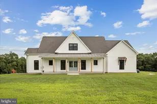 886 Middle Fork Rd, Cross Junction, VA 22625 - Photo 67