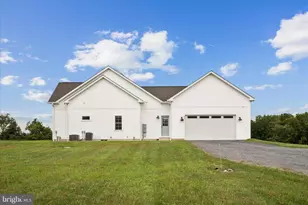 886 Middle Fork Rd, Cross Junction, VA 22625 - Photo 57