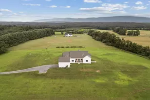886 Middle Fork Rd, Cross Junction, VA 22625 - Photo 75