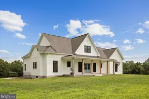 886 Middle Fork Rd, Cross Junction, VA 22625 - Photo 69